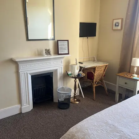 The Townhouse B And B Free Continental Breakfast Included-2